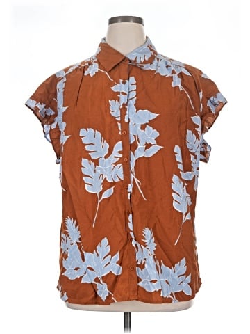 Pleione Short Sleeve Blouse (view 1)