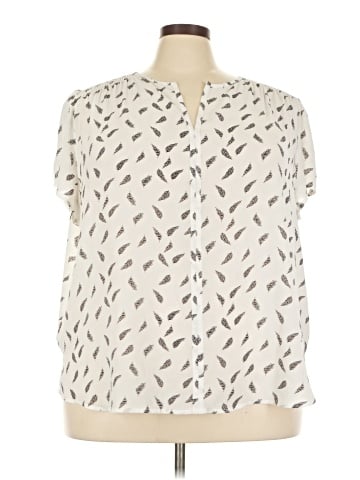 Fun2Fun Sleeveless Button-Down Shirt (view 1)