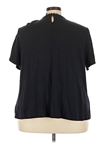 The Limited Short Sleeve Top (view 2)
