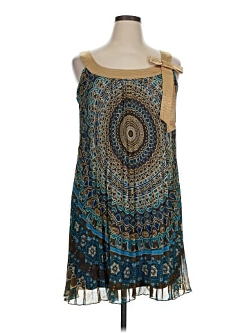 Signature by Robbie Bee Casual Dress (view 1)