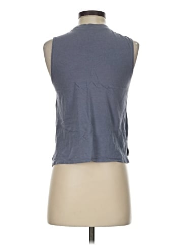 Abercrombie & Fitch Sleeveless T-Shirt (view 2)