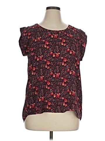 Pleione Short Sleeve Blouse (view 1)