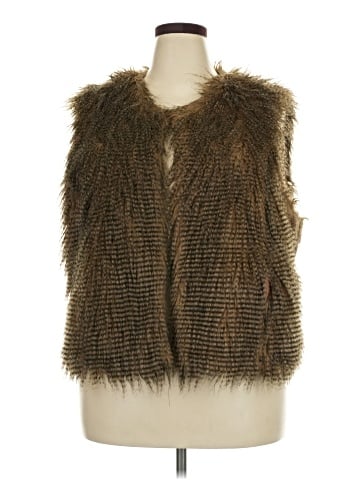Yoki Faux Fur Vest (view 1)