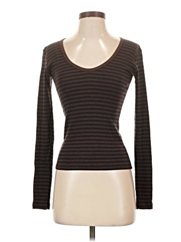 Brandy Melville Long Sleeve T-Shirt (view 1)