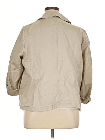 Kasper 3/4 Sleeve Button-Down Shirt (view 2)