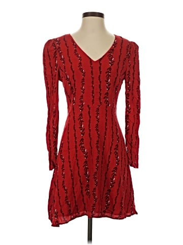 a loves a Cocktail Dress (view 1)