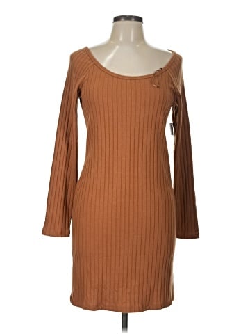 Old Navy Casual Dress (view 1)