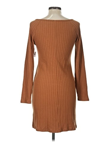 Old Navy Casual Dress (view 2)