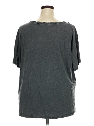 Torrid Short Sleeve T-Shirt (view 2)