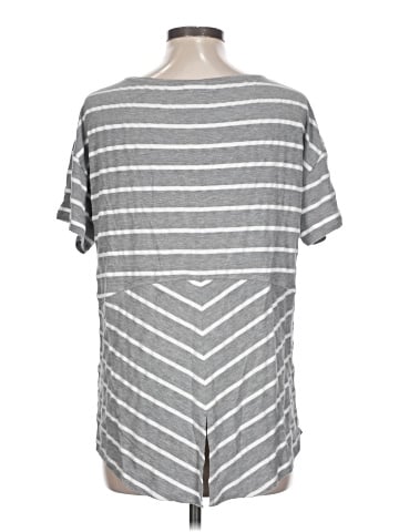 Zenergy by Chico's Short Sleeve T-Shirt (view 2)