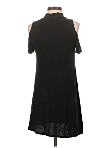 The Classic Short Sleeve Turtleneck (view 2)