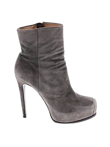Pour La Victoire Ankle Boots (view 1)