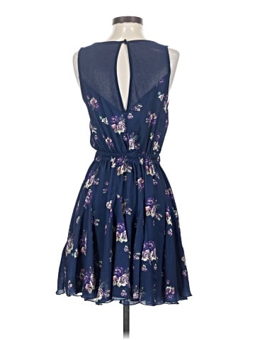 Guess Casual Dress (view 2)
