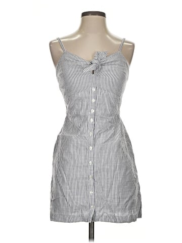 Abercrombie & Fitch Sleeveless Button-Down Shirt (view 1)