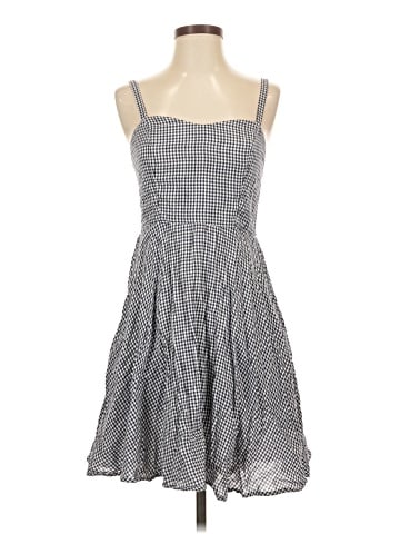 Old Navy Casual Dress (view 1)