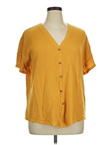 True Craft Short Sleeve Henley (view 1)