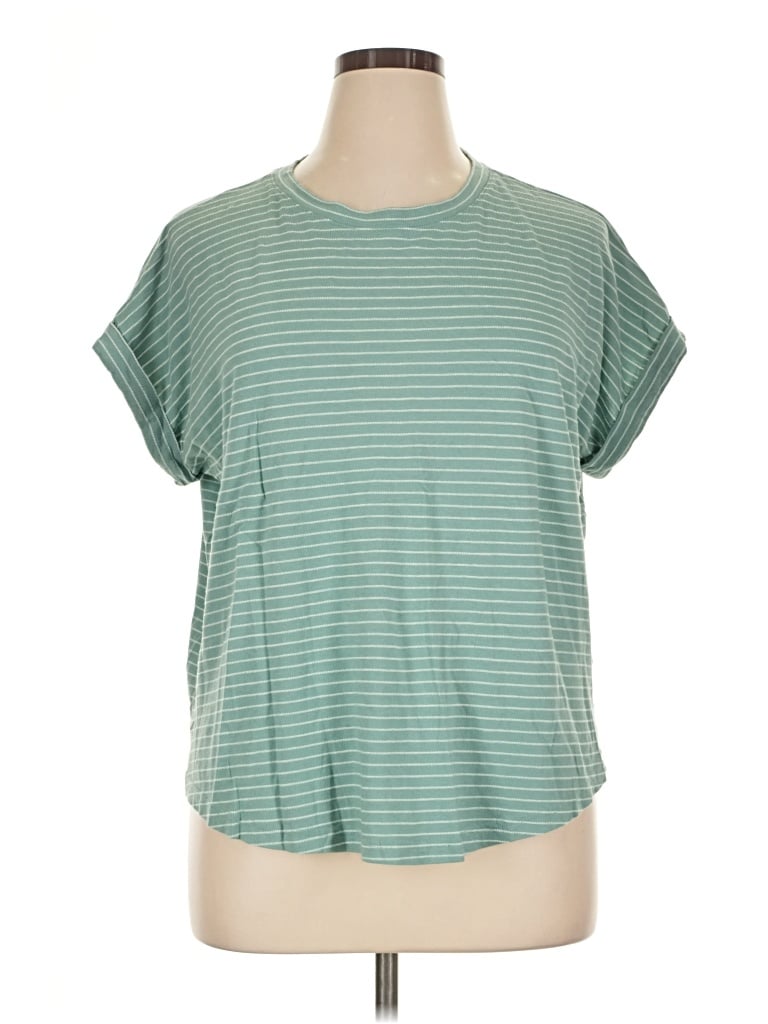 Pre-owned 24/7 Maurices Short Sleeve T-shirt In Green