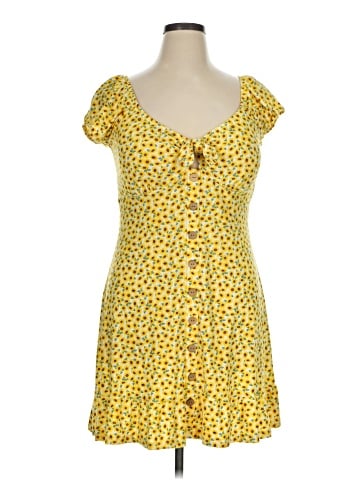 No Boundaries Casual Dress (view 1)