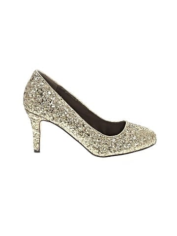 Michael Antonio Heels (view 1)