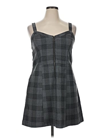 Abercrombie & Fitch Casual Dress (view 1)