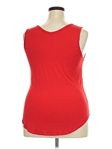 No Boundaries Sleeveless Top (view 2)