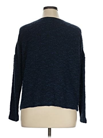 Vicki Wayne Pullover Sweater (view 2)