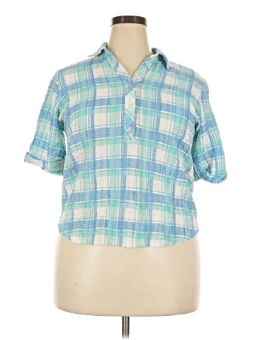Cathy Daniels Short Sleeve Button-Down Shirt (view 1)