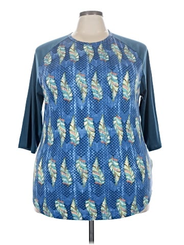 Lularoe 3/4 Sleeve T-Shirt (view 1)