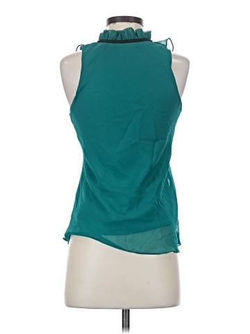 B.wear Sleeveless Blouse (view 2)
