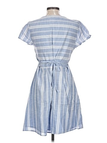 Abercrombie & Fitch Casual Dress (view 2)