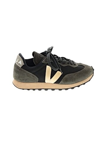 VEJA Sneakers (view 1)