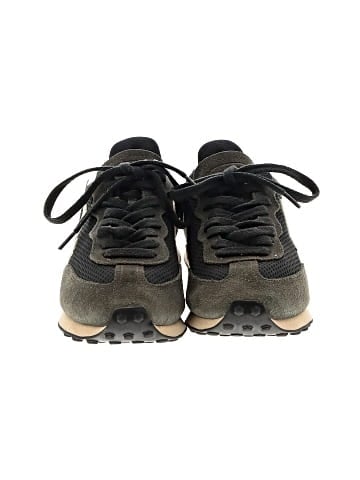 VEJA Sneakers (view 2)