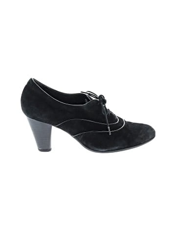 Clarks Heels (view 1)