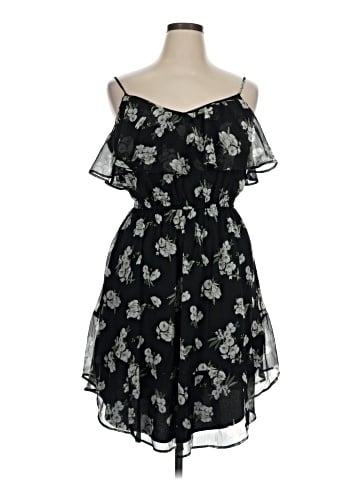 Abercrombie & Fitch Cocktail Dress (view 1)