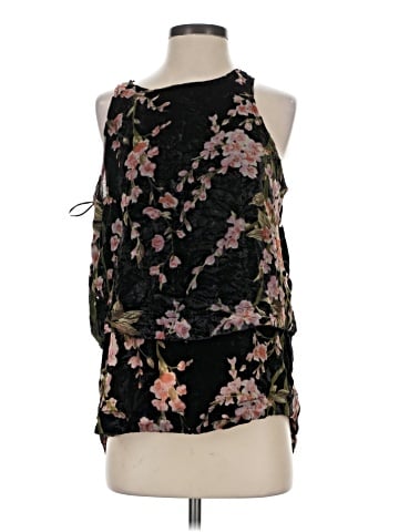 Simply Noelle Sleeveless Blouse (view 1)