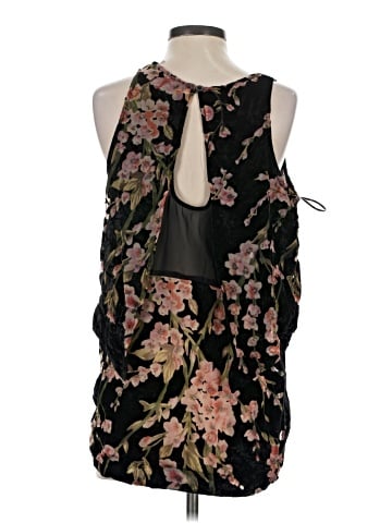 Simply Noelle Sleeveless Blouse (view 2)