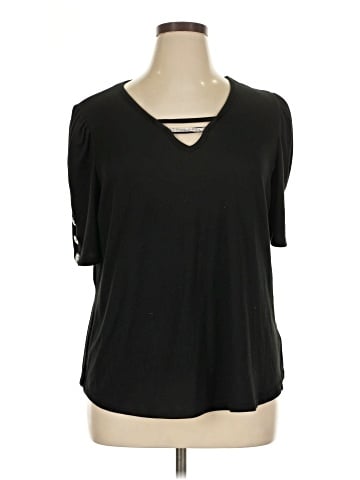 Love Scarlett Short Sleeve Top (view 1)