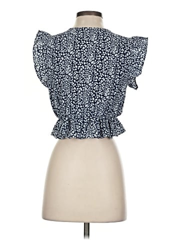 Fancyinn Sleeveless Blouse (view 2)