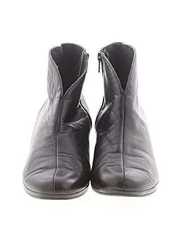 Munro American Ankle Boots (view 2)