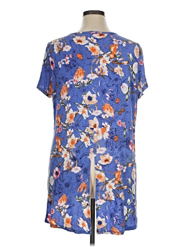 fleur bleue Short Sleeve Blouse (view 2)