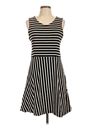 Old Navy Casual Dress (view 1)