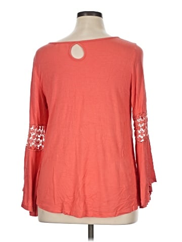 Roommates 3/4 Sleeve Top (view 2)