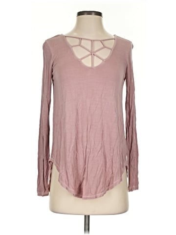 American Eagle Outfitters Long Sleeve T-Shirt (view 1)