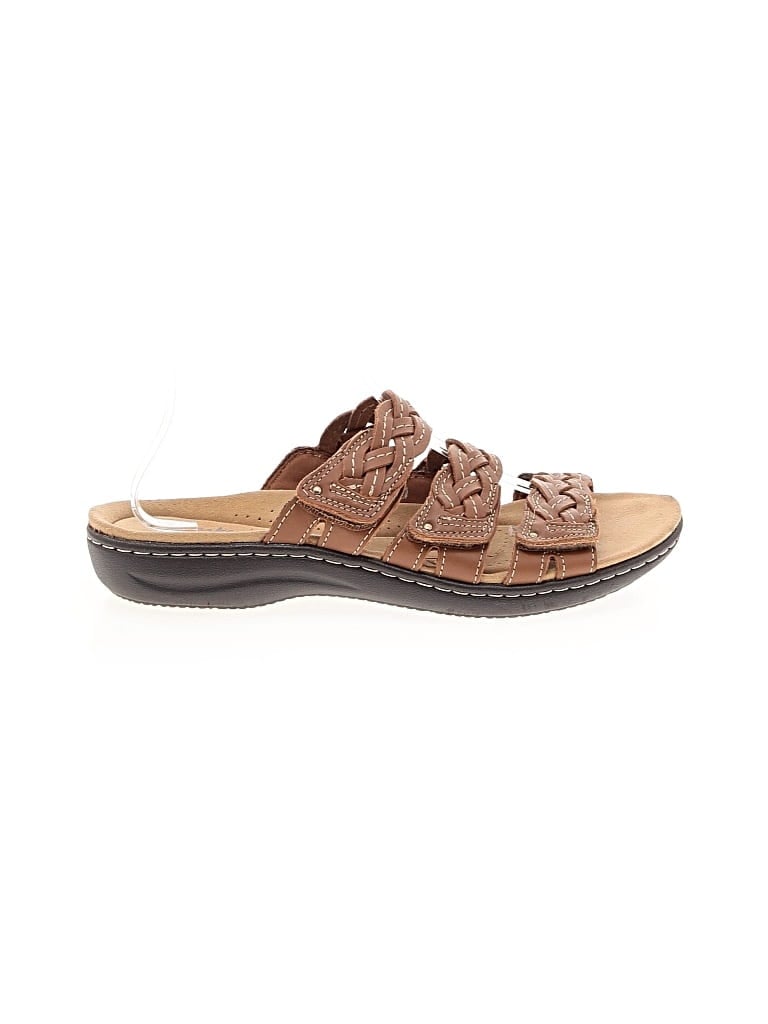 Pre-owned Clarks Sandals In Brown