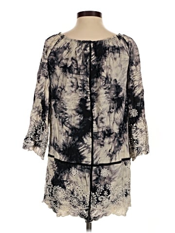 Romeo & Juliet Couture Casual Dress (view 2)
