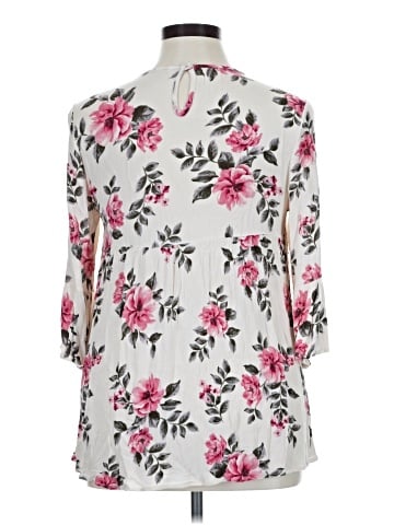 Chris & Carol 3/4 Sleeve Blouse (view 2)