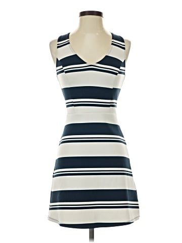 Abercrombie & Fitch Casual Dress (view 1)