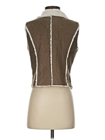 New York Yoki Collection Faux Fur Vest (view 2)