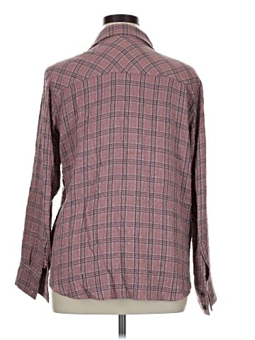 Maurices Long Sleeve Button-Down Shirt (view 2)