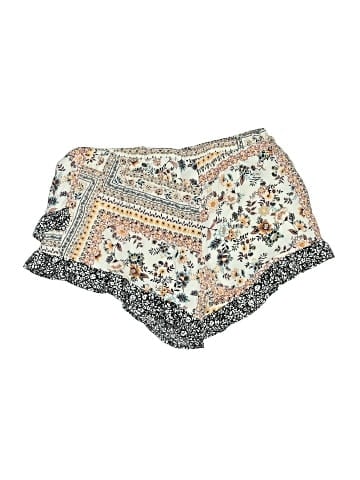 Dee Elle Shorts (view 2)